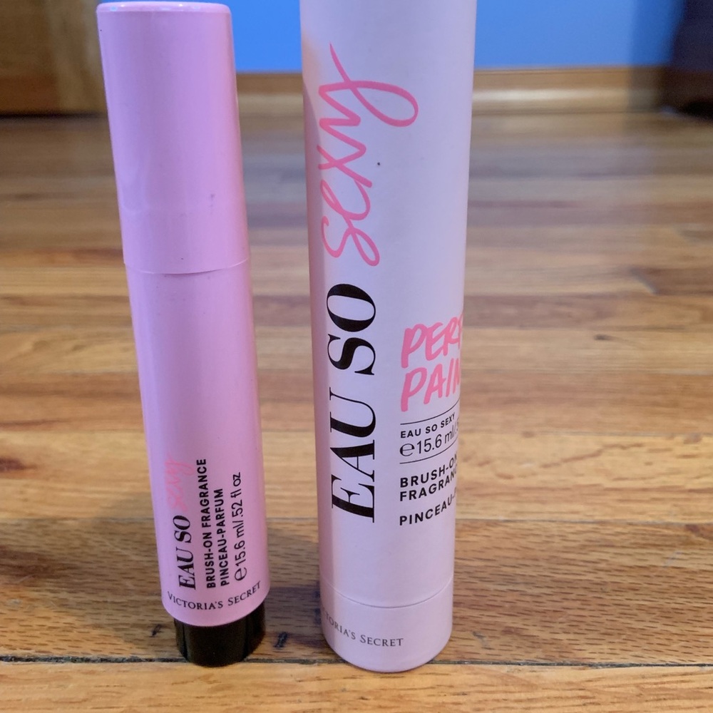 Eau so sexy brush on fragrance